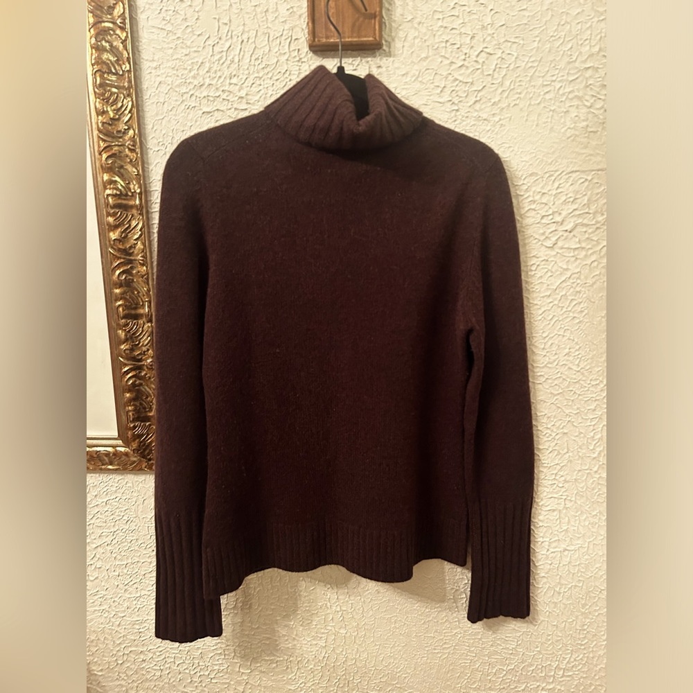 100% cashmere chocolate brown turtleneck sweater Kirkland size L